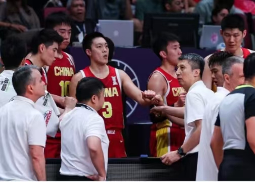 《體壇》分享丨6年的黑暗過(guò)去了，中國(guó)男籃從未感覺(jué)這么好